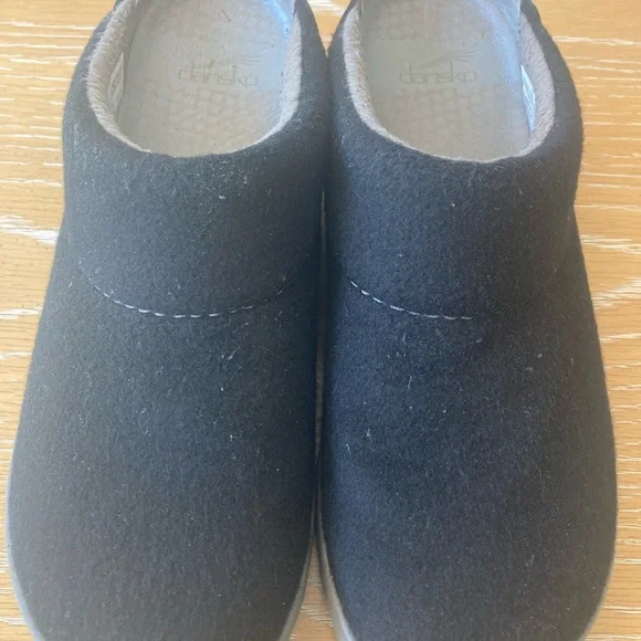 Dansko Women's Black Wool Slippers - Picture 2 of 6